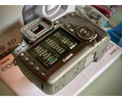 Canon EOS 5D Mark IV 30.4MP Digital SLRCamera $800usd - 2