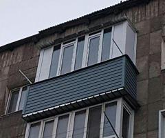 Крыша на балкон с отделкой потолка