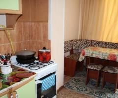 3 комнатная квартира 14 микрорайон 3 дом 1 этаж - 4