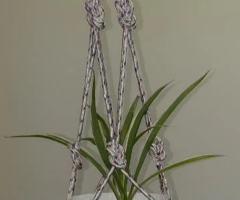 Подвесное кашпо в стиле макраме. - 2