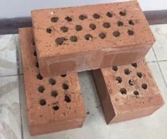 Кирпич керамический полуторный пустотелый рядовой кладочный М-125 - 2