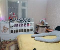 Продаётся 3-комнатная квартира на 1 этаже 5-этажного дома. Общая площадь 57,4 кв. м,