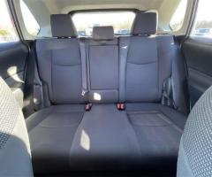 2019 Toyota RAV4 LE FWD - 4